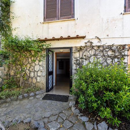 Ulivi Apt Villa Sorrento Bagian luar foto