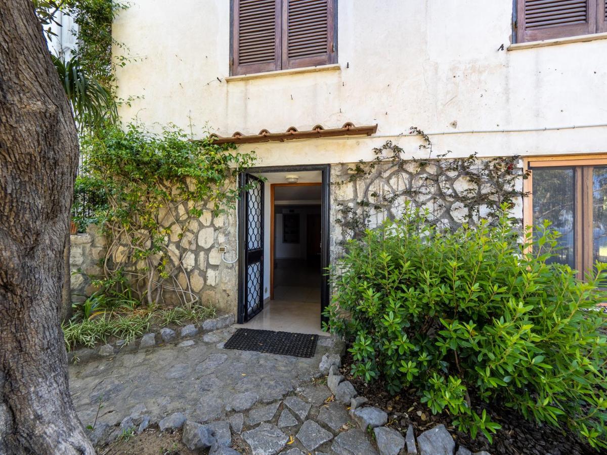 Ulivi Apt Villa Sorrento Bagian luar foto