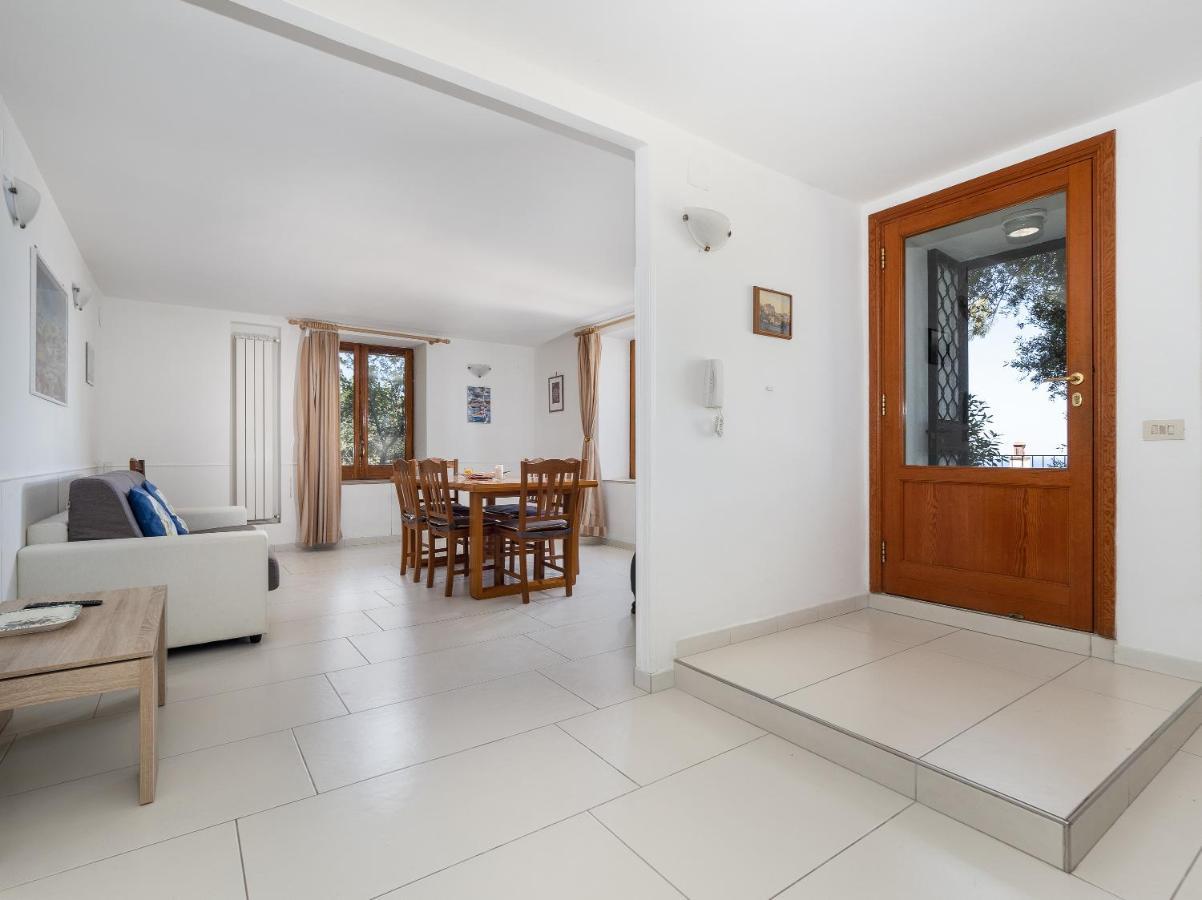 Ulivi Apt Villa Sorrento Bagian luar foto